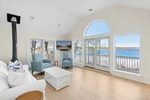 11 Bay View Dr E, Hampton Bays, NY 11946 - Photo 8