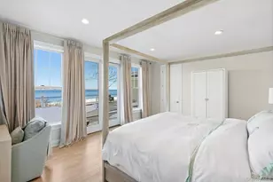 11 Bay View Dr E, Hampton Bays, NY 11946 - Photo 6