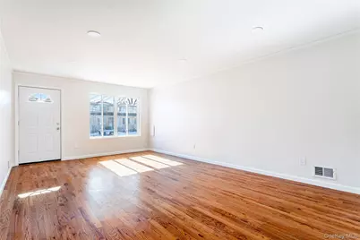 21 Spirit Lane, New York, NY 10303 - Photo 4