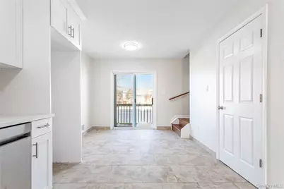 21 Spirit Lane, New York, NY 10303 - Photo 8