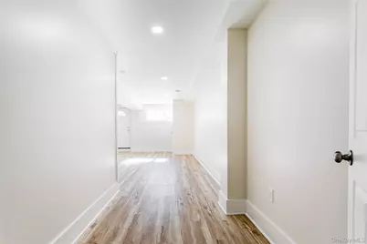 21 Spirit Lane, New York, NY 10303 - Photo 20