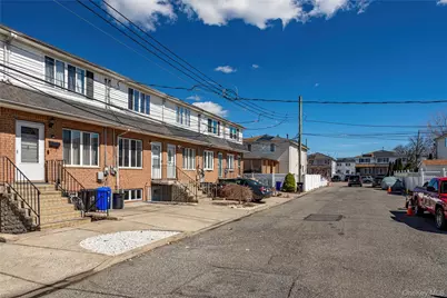 21 Spirit Lane, New York, NY 10303 - Photo 2