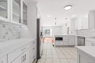 44 Greenvale Cir, White Plains, NY 10607 - Photo 6