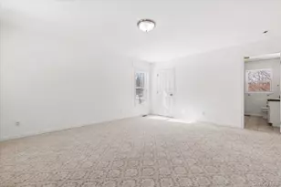 44 Greenvale Cir, White Plains, NY 10607 - Photo 18