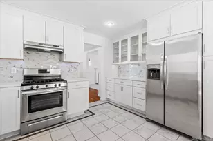 44 Greenvale Cir, White Plains, NY 10607 - Photo 8