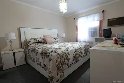 60-59 70th Street, Maspeth, NY 11378 - Photo 8