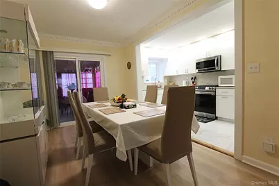 60-59 70th Street, Maspeth, NY 11378 - Photo 4