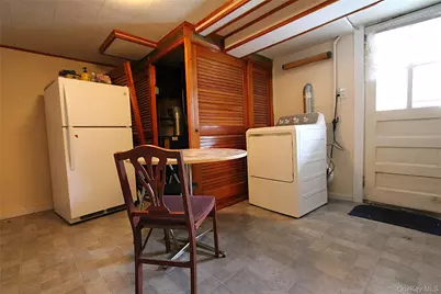 60-59 70th Street, Maspeth, NY 11378 - Photo 14