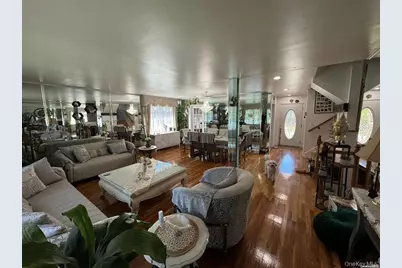 830 Pepperidge Road, Westbury, NY 11590 - Photo 6