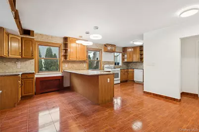 6015 Independence Avenue, Bronx, NY 10471 - Photo 4