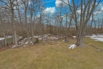 205 Connetquot Road, Oakdale, NY 11769 - Photo 44