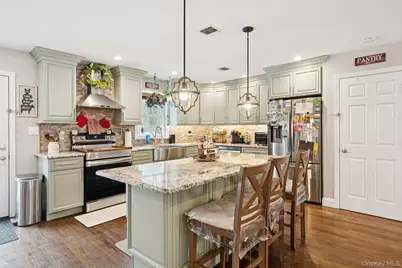 135 5th Avenue, Kings Park, NY 11754 - Photo 20