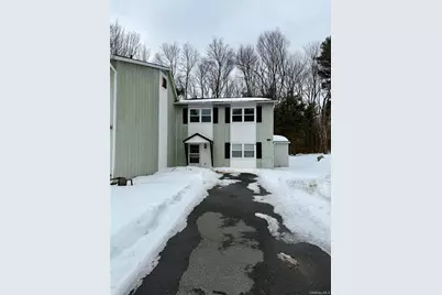11 Kathleen Court, Kiamesha Lake, NY 12751 - Photo 2