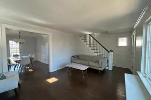 17 Cottonwood Rd, Port Washington, NY 11050 - Photo 2