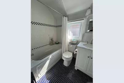 17 Cottonwood Road, Port Washington, NY 11050 - Photo 10