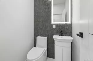 14 Hoover Ln, Bethpage, NY 11714 - Photo 12