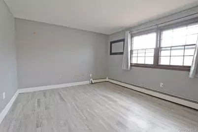 205 Connetquot Road, Oakdale, NY 11769 - Photo 22