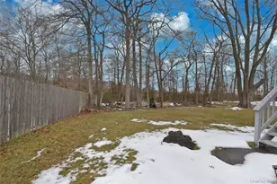 205 Connetquot Rd, Oakdale, NY 11769 - Photo 36