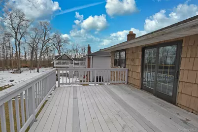 205 Connetquot Road, Oakdale, NY 11769 - Photo 38