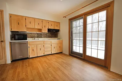 205 Connetquot Road, Oakdale, NY 11769 - Photo 16