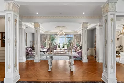 62 Stepping Stone Lane, Great Neck, NY 11024 - Photo 6