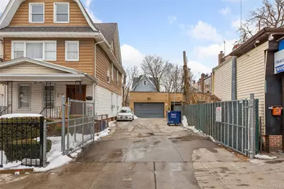 9412 Jamaica Avenue, Woodhaven, NY 11421 - Photo 2