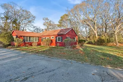 1850 Sterling Road, Cutchogue, NY 11935 - Photo 2