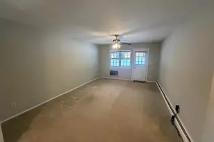 12 Harbour Ln, Oyster Bay, NY 11771 - Photo 2