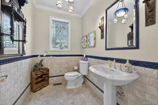 1 Hunting Ln, Old Westbury, NY 11568 - Photo 18