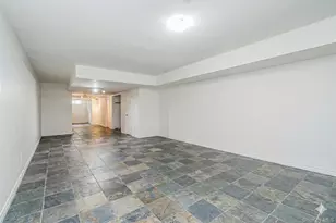 49 Llewellyn Pl, New York, NY 10310 - Photo 22