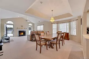 548 Highland Ct, Moriches, NY 11955 - Photo 8