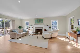 2 Smull Ln, Port Washington, NY 11050 - Photo 8