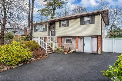29 N Baldwin Place, Massapequa, NY 11758 - Photo 1