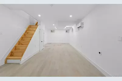 13205 109th Avenue, Ozone Park, NY 11420 - Photo 12