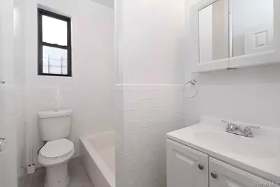 155-17 Sanford Avenue #6A, Flushing, NY 11355 - Photo 8