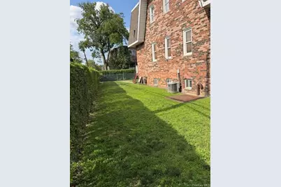 268 Beach 17th Street, Far Rockaway, NY 11691 - Photo 2