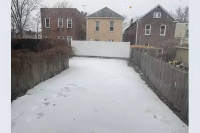 1627 Pilgrim Avenue, Bronx, NY 10461 - Photo 4