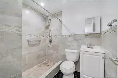 150-43 113th Avenue, Jamaica, NY 11433 - Photo 32