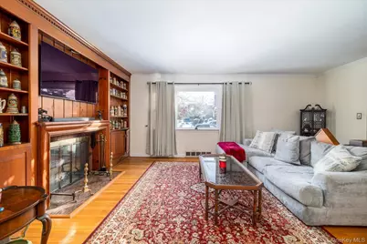 31 Alden Court, Malverne, NY 11565 - Photo 4