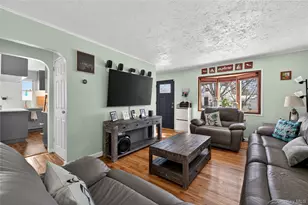 49-54 166th St, Fresh Meadows, NY 11365 - Photo 16