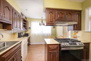 49 Laurel St, Northport, NY 11768 - Photo 8