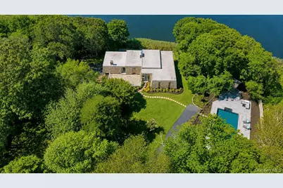 9305 Soundview Avenue, Southold, NY 11971 - Photo 2