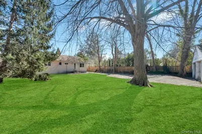 1456 Locust Avenue, Bohemia, NY 11716 - Photo 8