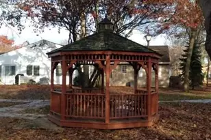 71 Revere Dr, Sayville, NY 11782 - Photo 4