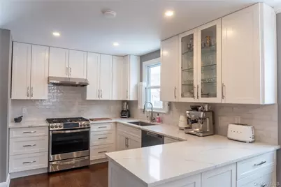93 Beverly Road, White Plains, NY 10605 - Photo 6