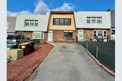 10 Chaucer Court, Middletown, NY 10941 - Photo 2