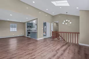 401 Dover St, Westbury, NY 11590 - Photo 4