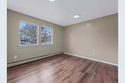 401 Dover Street, Westbury, NY 11590 - Photo 26