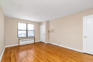 67-50 197th St, Fresh Meadows, NY 11365 - Photo 10