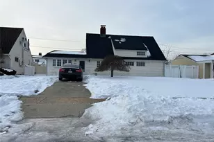 12 Wisteria Ln, Wantagh, NY 11793 - Photo 2